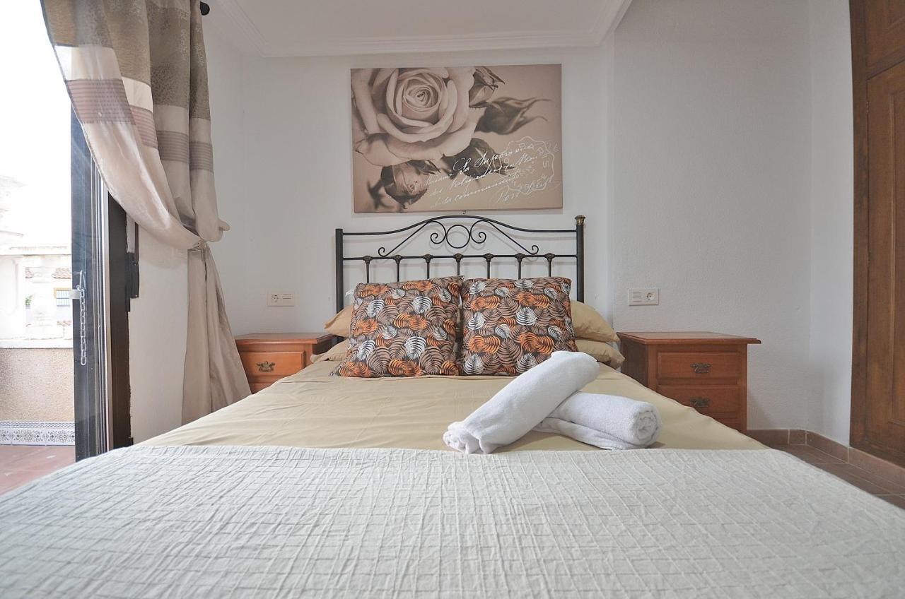 Villa Agradable Adosado Con Piscina, Duchas Hidromasaje Torrevieja Exterior foto