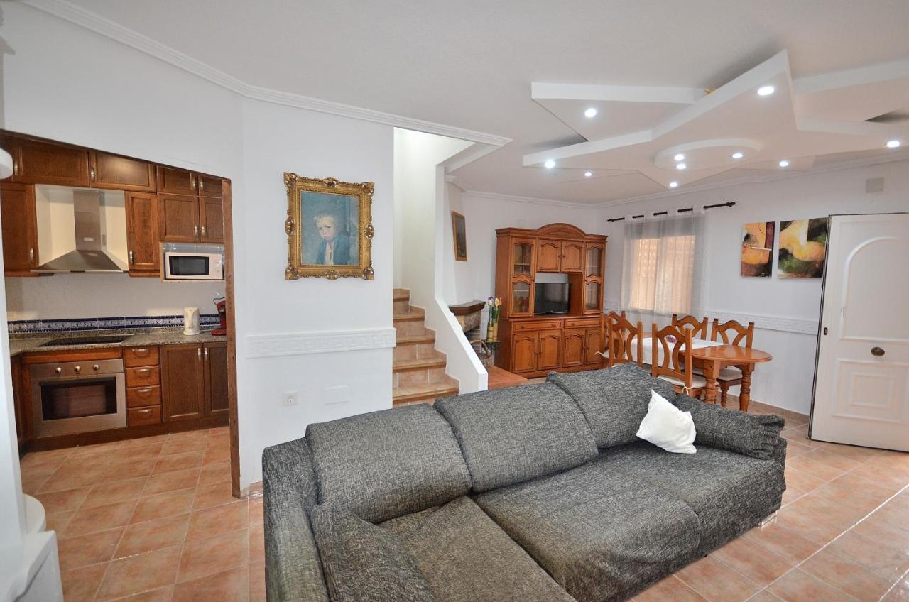 Villa Agradable Adosado Con Piscina, Duchas Hidromasaje Torrevieja Exterior foto